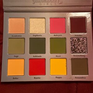 Gourmande Girls x Eyescream Beauty Secret Grove palette
